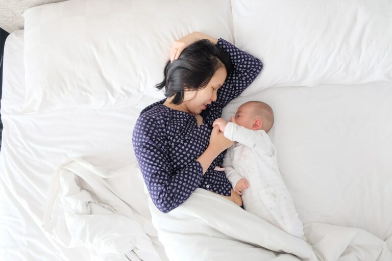 5 Simple Habits of a Happy Healthy Mom