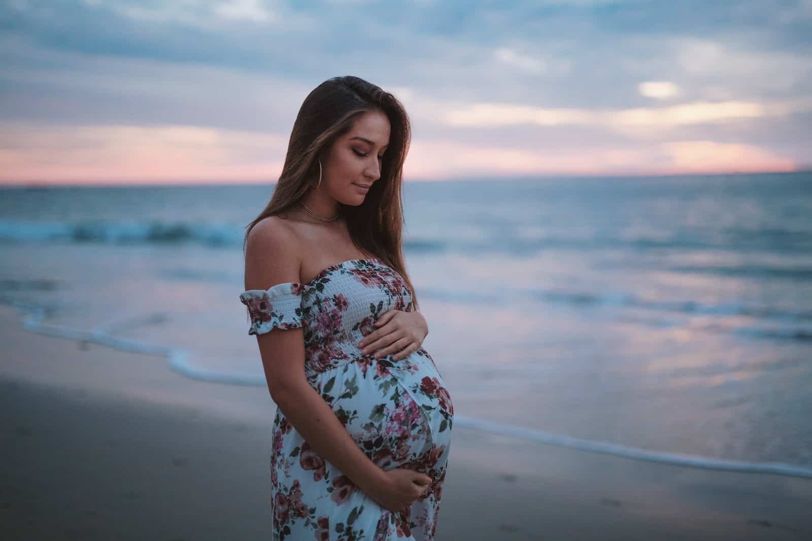 pregnant woman in seashore, how to increase ovulation narturally